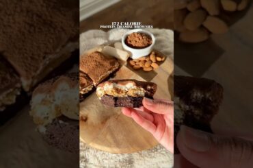 #lowcalorie #weightloss #caloriedeficit #tiramisu #tiramisubrownies #proteintiramisu #tiramisucake