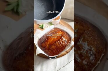 9g Protein, 89cal Per slice (Makes 6 slices) Lemon drizzle laof cake #lowcalorie #lowcalmeals