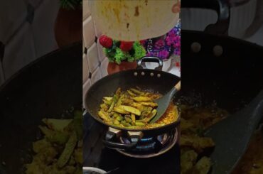 #foodtasting kundru ki masaledar chatpati #halvai style sabji recipe #healthy #latestrecipe #