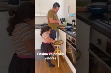 Kitchen assistance  #foryou #football #food #kids #valores #shorts #london #follow#instagram