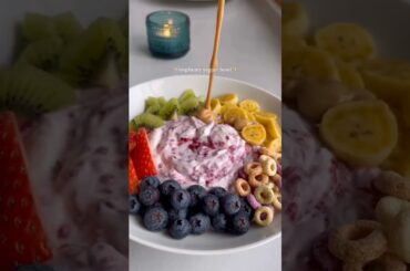 Yogurt Bowl || Raspberry Yogurt || Healthy Breakfast Idea #shorts #youtubeshorts #breakfast #yogurt