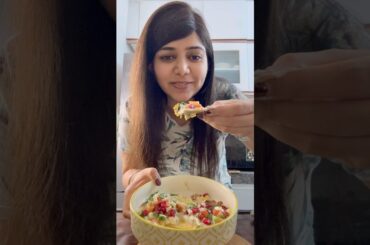 How Easy and Healthy Is This Khakhra Chaat Recipe? #healthysnack #shorts #easysnack #trending