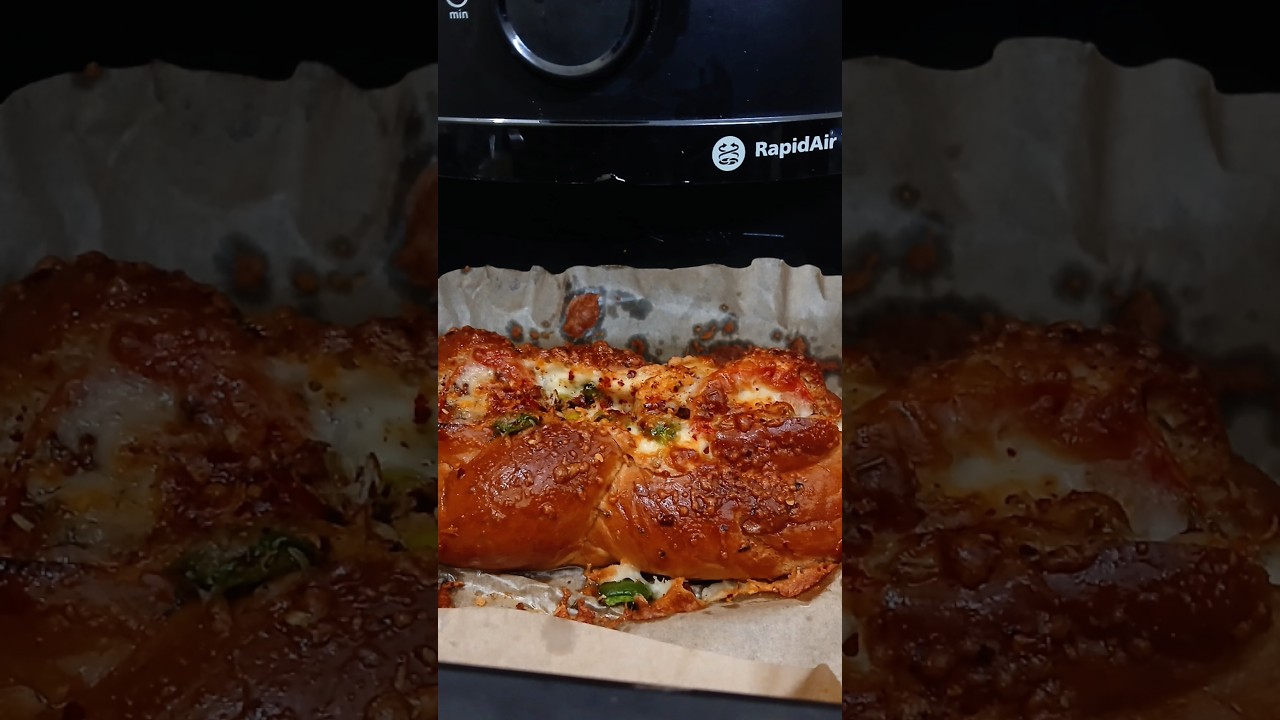 crispy egg pov in Air fryer /5minute Healthy Breakfast #viralshort #ytshorts #youtubeshorts crispy egg pov in Air fryer /5minute Healthy Breakfast #viralshort #ytshorts #youtubeshorts