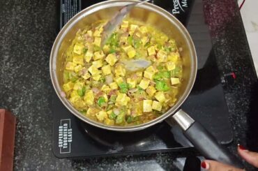 Healthy & Tasty Paneer Sandwich Recipe | Quick Breakfast Idea | @YummifyBySaniya