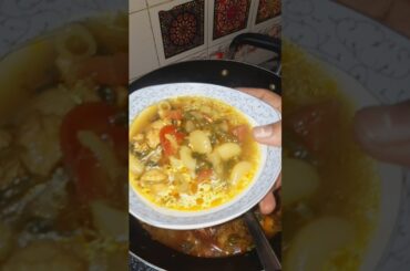 The best Chicken Noodle Soup Recipe! Healthy Soup for Winter Low Calorie Soup #souprecipe