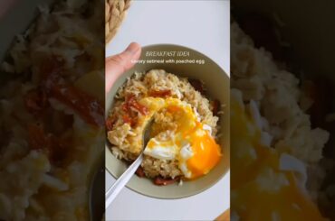 Obsessed with this savoury oatmeal with cheese and egg | breakfast idea