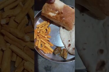 morning breakfast roti Khari biscuit Achar aur Moti wala bhujiya aur chai