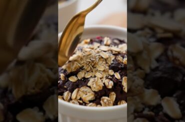 under 100 calorie dessert #chocolate #shorts #viralshorts #trending #healthyrecipes #oatmeal