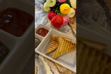 Healthy Breakfast Sandwich in 5 Minutes | Quick & Easy Recipe #shortsfeed #youtubeshorts #viral