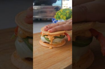 Healthy Burger #viralvideo #shortvideo #shorts #protein #burger #food #foodies #cookingvlog #paneer