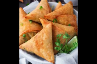 How to Fold samosa | Easy Samosa Folding Technique | #shorts #samosa #samosarecipe