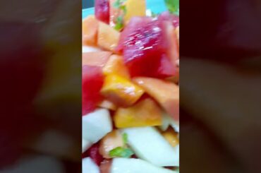 Healthy diet fruit salad plz like share subscribe #like #youtubeshort #youtube #viralshorts