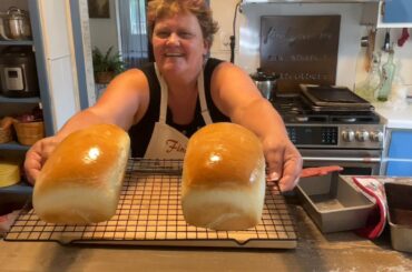 A Bread Baking Tutorial | Bread Baking Basics for Beginners | Homemaking Basics