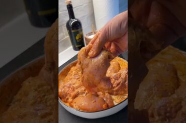 HEALTHY GREEK CHICKEN & RICE BOWL