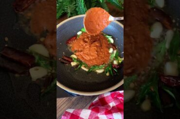 Andhra Style Palak Onion Chutney (Palakuru Ulli Karam)