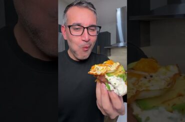 HIGH PROTEIN STUFFED BREAKFAST SWEET POTATOES