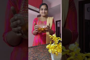 okkasari gulab jamun ila chesarante malli kavali ani adugutharu #gulabjamun#sweet#healthy#party#tips