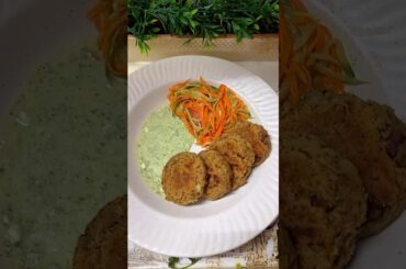 Healthy Street Food Twist! Kale Chana Tikki Salad #shorts #shwettaguiltfreecookbook #viral #salad