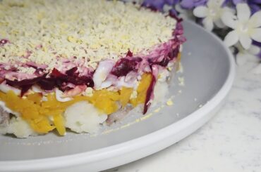 A popular vegetable "Herring Coat." A healthy salad recipe! Very Delicious Food