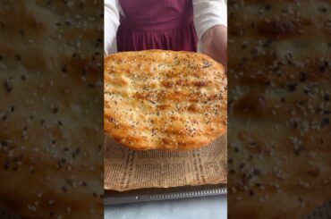 TRY THIS AFGHANI BREAD RECIPE NAAN E ROGHNI #afghanibreadrecipe #roghninaanrecipe #peshawarinaan