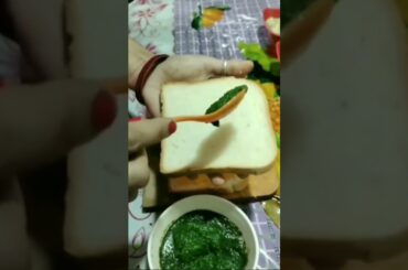 Veg sandwich recipe #food#youtubeshorts#ytshorts#viral#trending#shorts#explore#foryou#reel#funny