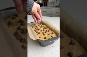 Chocolate chip pumpkin bread (but healthier/low cal!)