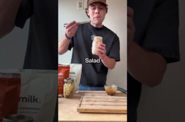 HEALTHIER SNICKERS APPLE SALAD Macros (per serving): 220 calories | 11 g P | 19 g C | 12 g