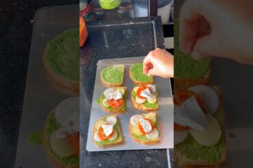 Bread Sandwich Recipe/Cafe Style Veg Sandwich #shorts #sandwich