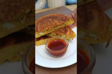 Soft and Fuffy Stuffed Besan Chilla recipe #shortsfeed #breakfastrecipe #lunchboxrecipe  #food