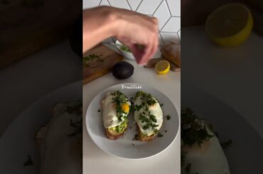 I Tried a Model's Meal Plan for Glowing Skin & More Energy