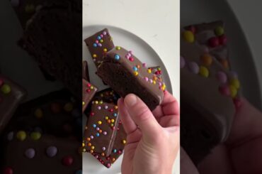 Healthy high protein cosmic brownies aren’t going make themselves! #easyrecipe #highprotein #brownie