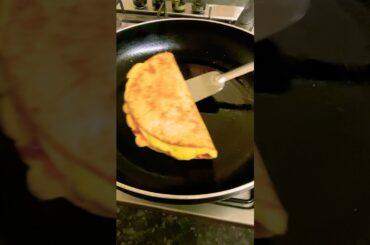 Egg Wrap Recipe | Easy Breakfast Hack! #shorts #egg