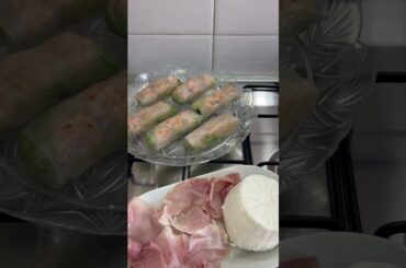 Shrimp rice paper rolls, ricotta&ham, fresh tomatoes and bread