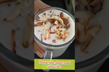 banana shake #ytshorts #recipe #cookingfood #food #easyrecipe #viral #yt #viralvideo #foodie #health