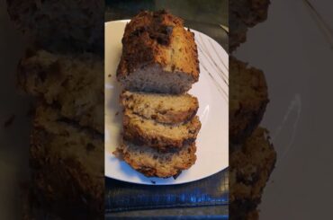 Low calorie banana bread recipe #shortvideo #shorts #viral  #healthy #weightloss #lowcaloriedessert