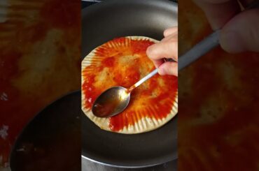 Healthy Pizza Pie | Easy Lunch#shorts #pizza #viralvideo ##eggrecipe #cooking