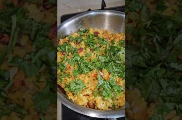 Healthy Breakfast Poha recipe #shorts #poha #shortvideo #healthyrecipes #youtubeshorts