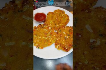 Healthy aur testy Veggie Pancake #shorts #shortsfeed #pancake #recipe #food #youtubeshorts