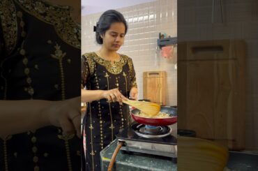 Ghar mei banaya Gond Laddoo #minivlog #food #shorts #cooking #recipe #healthyfood #healthy #laddu