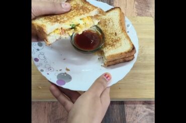 Boiled Egg & Cheese Sandwich Recipe | 5-Minute Breakfast Sandwich #shorts