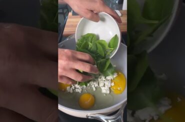 Healthy Egg Scramble & Bacon - Good Morning!