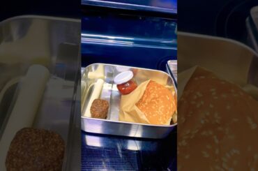 Today’s#lunch box#kids lunchbox#kids lunchbox ideas#kids favorite #healthy kids lunchbox #Burger