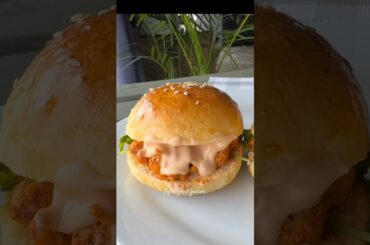 Mini chicken bun sandwich recipe #iqrafoodfusion #iqrafoodfusionrecipes #shorts