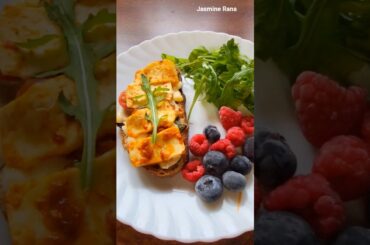 High Protein Paneer Sourdough Toast #healthybreakfastideas #weightlossrecipes #shorts