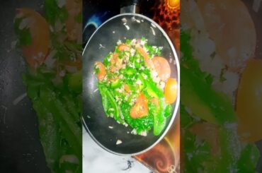 Healthy Breakfast Recipe | Cheese Eggs Veggies Omlette | #shots #yt #viral #video #healthybreakfast