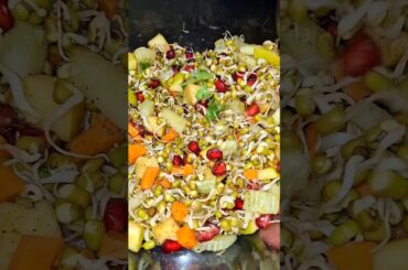 Healthy Sprouts Salad | Healthy Breakfast Ideas | Sprouts Recipe #sprouts #healthy #salad #shorts
