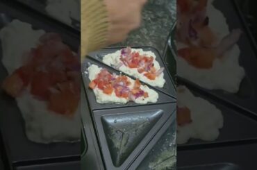 #Shorts #Trending #Youtube shorts #Cooking Videos #merechatore #recipe #healthy sandwich