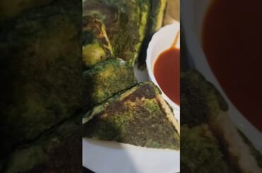 Healthy green sandwich |Healthy Green Sandwich Recipe | Palak Egg Sandwich | Protein Rich Breakfast