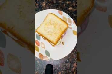 Easy testy and healthy eggsandwich #eggsandwich #sandwich #eggs #trandingshorts #shorts #viralshorts