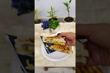 Avocado + Mushroom = Pure Sandwich Magic | Healthy, Creamy, Yummy! #avocadosandwich#snackideas